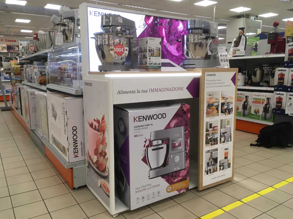 Espositori e display per il lancio di due nuovi prodotti Kenwood nei negozi Trony